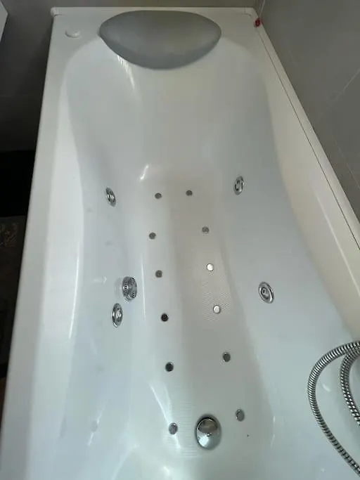 Elegant Relax Suite Near Veron Center Fair Lake Garda Verona Apartmán