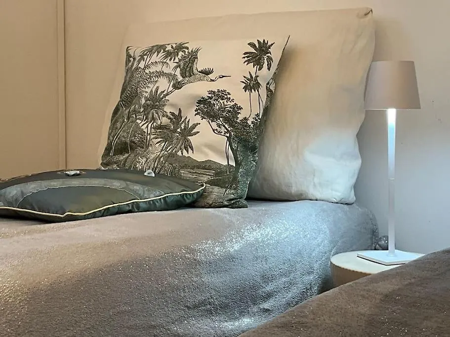 Elegant Relax Suite Near Veron Center Fair Lake Garda Verona