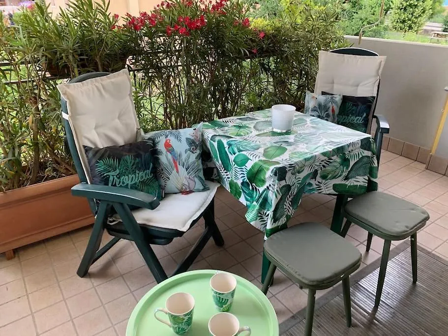 Elegant Relax Suite Near Veron Center Fair Lake Garda Verona 0*,